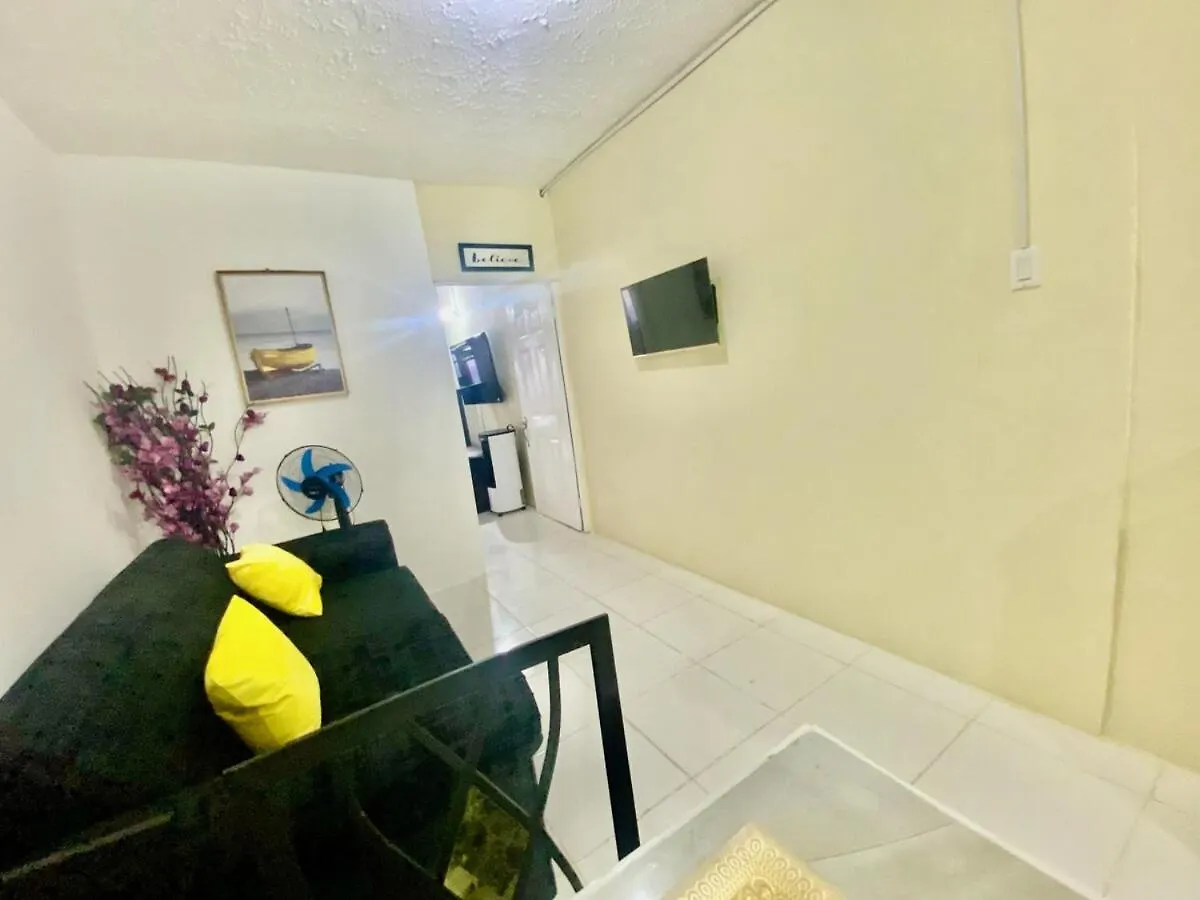 876 Oasis -King Bed - Sunset View Retreat- Jacuzzi Apartment Tower Isle