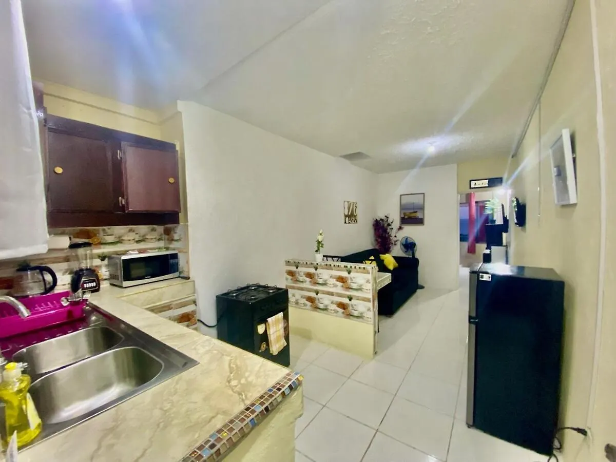 876 Oasis -King Bed - Sunset View Retreat- Jacuzzi Apartment Tower Isle